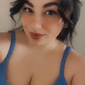 Meet your Posher, Isabella